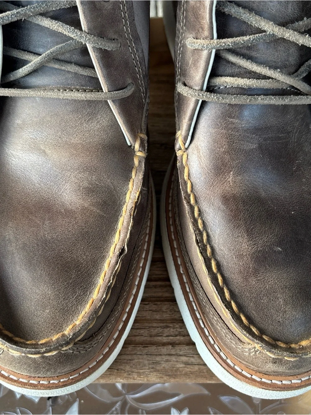 Sperry Brown Leather Suede Chukka Boots with White Sole Men’s 10 M Plush Wave